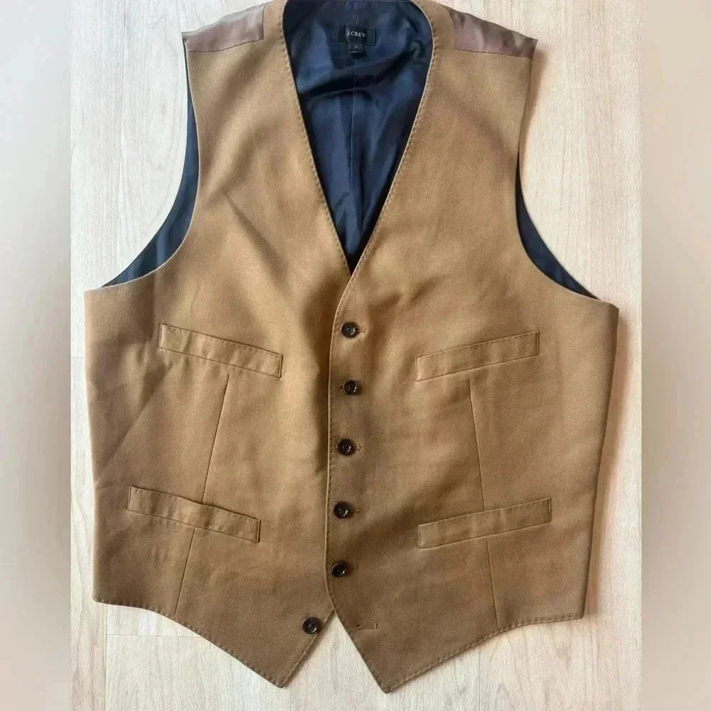 J Crew Men’s 100% wool made with Italian cloth Suit Vest